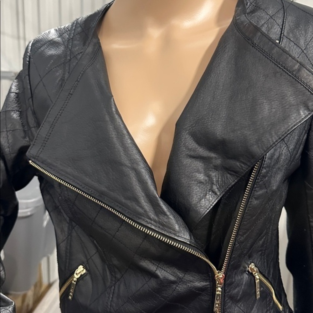 IMAN Women’s Black Quilted genuine Leather Jacket size M